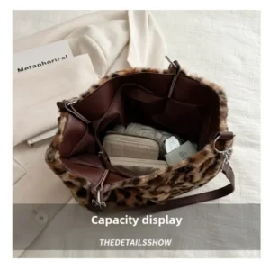 Alternative view of Leopard Handbag Premium